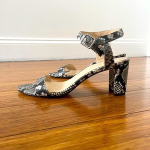 [Nine West] Snakeskin Sandals